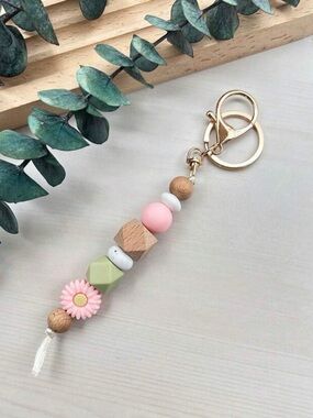 Pink & Green Beaded Flower Keychain - Gold Hardware